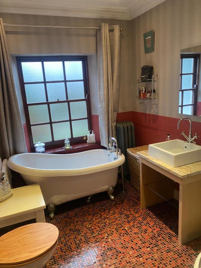 The Laurels Bed And Breakfast Кардиф Екстериор снимка